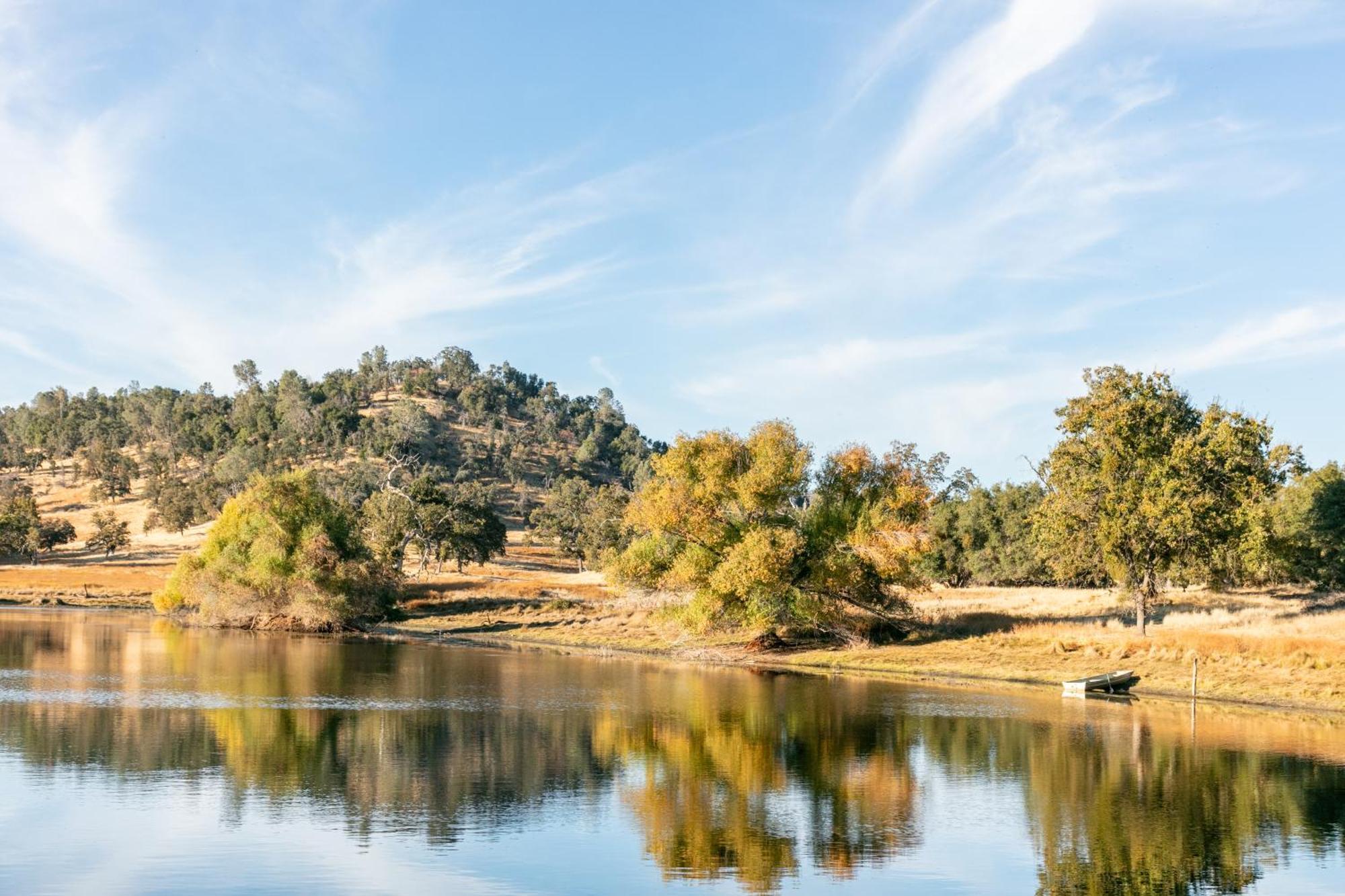 Rolling Oaks Ranch - 200 Acres Of Lakeside Beauty & Countryside Serenity Mariposa Luaran gambar